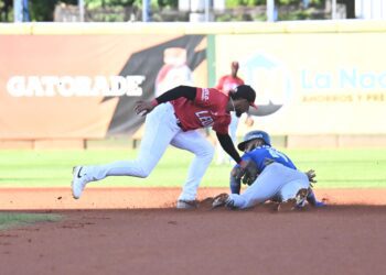 Tigres del Licey vencen a Leones en emocionante Round Robin