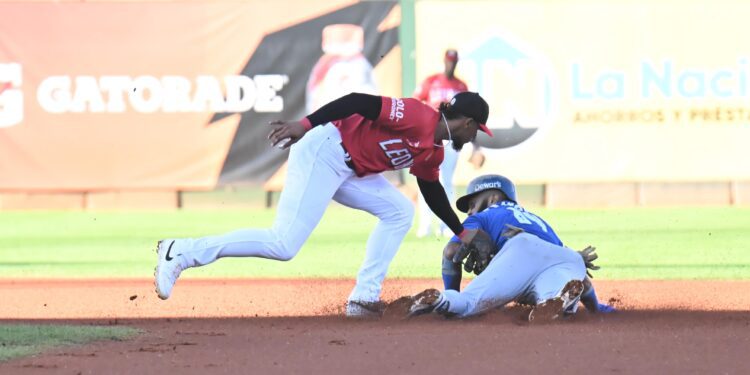 Tigres del Licey vencen a Leones en emocionante Round Robin