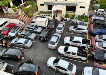 DNCD, DEA y MP identifican ruta y empresas relacionadas con 9.8 toneladas de cocaína