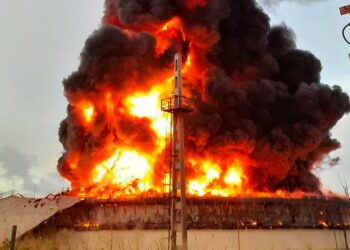 Cuba confirma la muerte de 13 militares tras explosión en almacén de armas