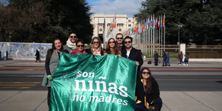 ONU condena a Ecuador y Nicaragua por forzar a niñas a la maternidad