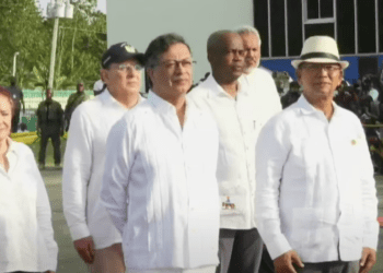 Gustavo Petro llegó a Haití tras pasar por República Dominicana