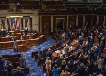 EE.UU. aprueba la Ley Laken Riley para reforzar el control de inmigrantes