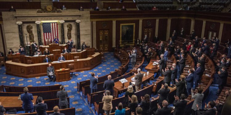 EE.UU. aprueba la Ley Laken Riley para reforzar el control de inmigrantes