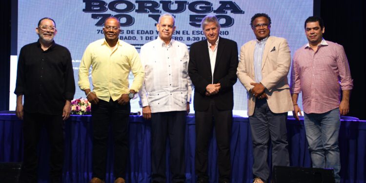 Felipe Polanco celebra 70 años de vida y 50 en el humor con "Boruga 70 y 50″