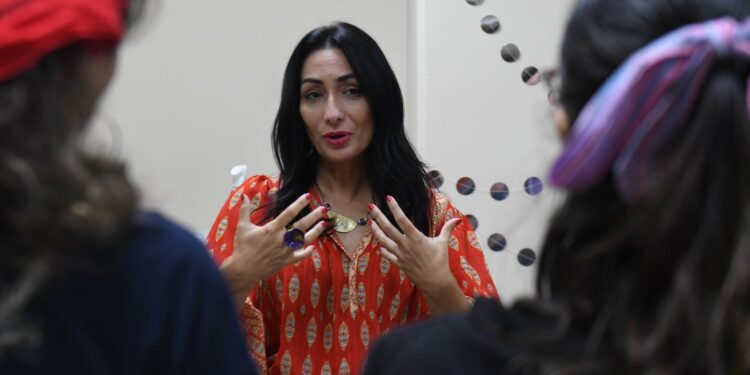 Dominicanas en Puerto Rico: Salarios quebrados, sueños rotos