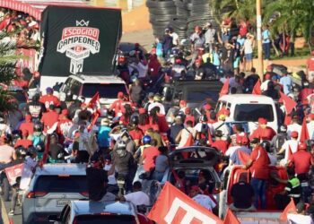Leones del Escogido: Caravana triunfal en Santo Domingo