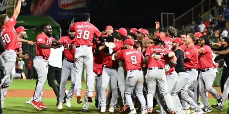 Leones del Escogido anuncian roster para la Serie del Caribe Mexicali 2025