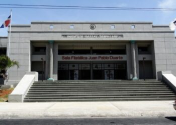 INPOSDOM lanza concurso internacional para estudiantes dominicanos