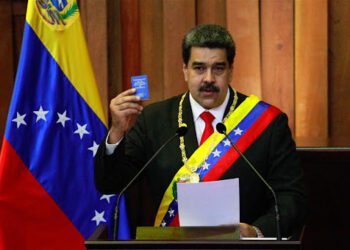 Nicolás Maduro toma posesión en medio de cuestionamientos a su legitimidad