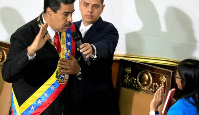 Nicolás Maduro toma posesión en medio de cuestionamientos a su legitimidad