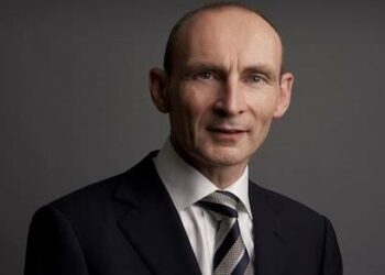 Si Trump impone aranceles a Canadá y México: impacto y riesgos para los inversores