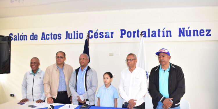 Padres y técnicos rechazan medida de la ADP en la Regional 07