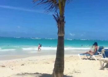 Hotelera confirma tragedia en playa del este: tres muertos y un desaparecido