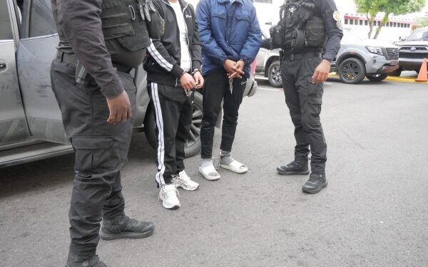 RD extradita a dos acusados de delitos graves en EE.UU.