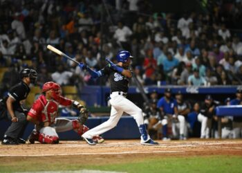 Licey necesito de 14 entradas para ganar primer juego a Leones