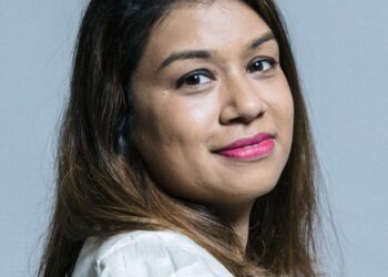 Escándalo de corrupción sacude Reino Unido y Bangladesh