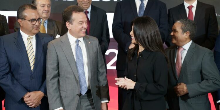 Proyectan exportaciones récord de ZF US$10,000 millones para el 2026