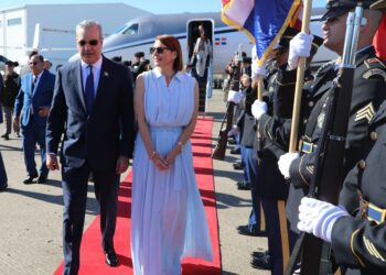 Abinader llega a Puerto Rico a participar en juramentación de gobernadora Jenniffer González