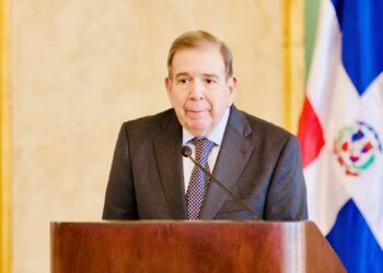 Edmundo González exige liberación inmediata de María Corina Machado