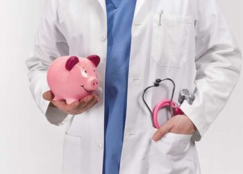 ARS están el ojo de los médicos por retrasos en pagos