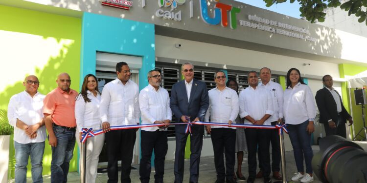 Abinader inaugura primera Unidad Terapéutica Territorial del CAID