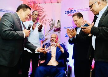 Homenaje a Sandy Reyes: Celebrando al Ícono del merengue dominicano