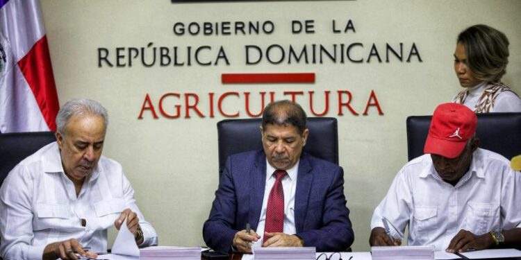 Alianza estratégica por cuatro años para impulsar la agroindustria del tomate