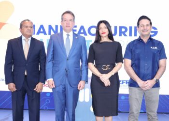 RD impulsa la manufactura tecnológica en el Manufacturing Summit 2025