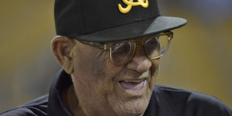 El mundo del béisbol llora la partida de Mendy López