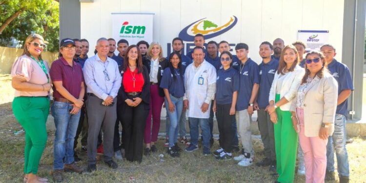 ISM e Infotep capacitan jóvenes fronterizos en mecánica industrial