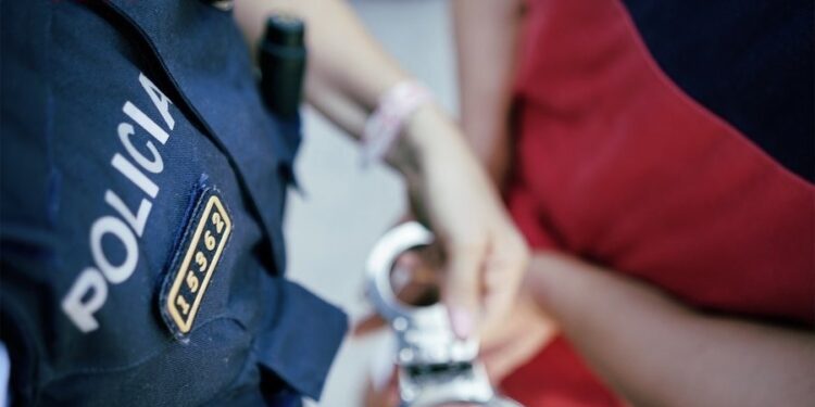 Capturan en España a prófugo por homicidio en República Dominicana