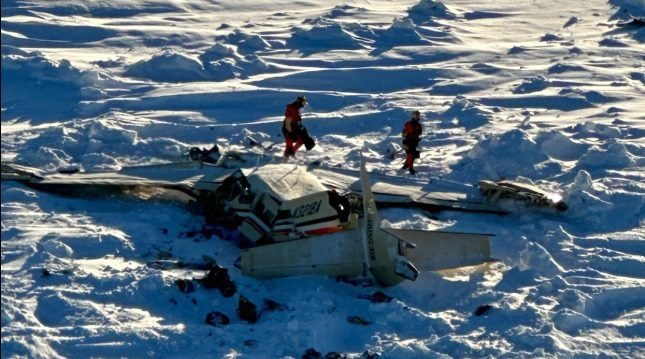 Hallan avioneta siniestrada en Alaska con los pasajeros fallecidos