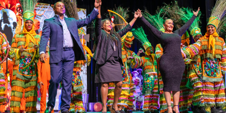 Bellas Artes rinde tributo al legado de Fradique Lizardo con un deslumbrante espectáculo