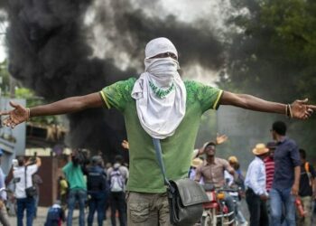 Crueldad en Haití: queman un bebé que llevó a la muerte de su madre