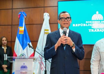 Eddy Olivares asume el Ministerio de Trabajo con grandes desafíos por delante