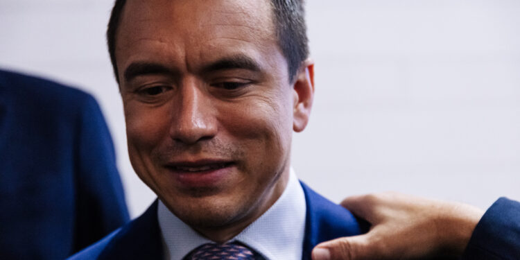 Ecuador cierra fronteras por elecciones ante “desestabilización”