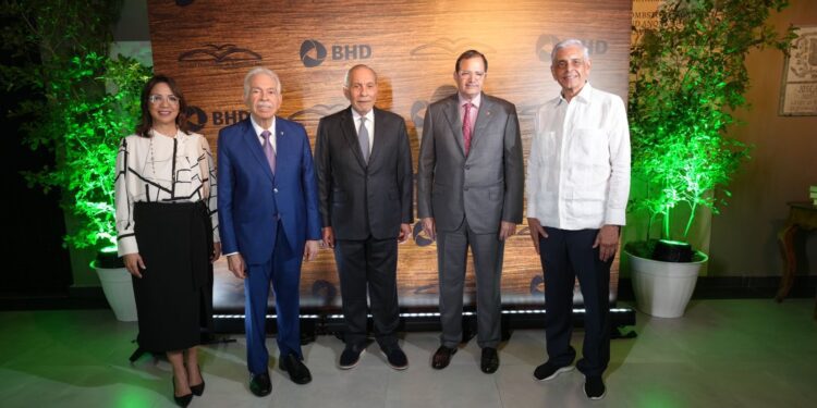 Bibliófilos y Banco BHD presentan “Santo Domingo, su pasado y presente”