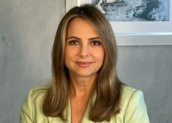 Nuria Piera denuncia vacío legal para redes sociales y pide regulación