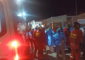 Tragedia en Perú: Colapso en centro comercial deja 8 muertos 