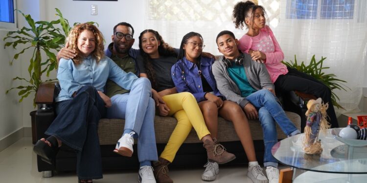 “La Familia Espejo", con 7 prenominaciones en Premios Iberoamericanos  