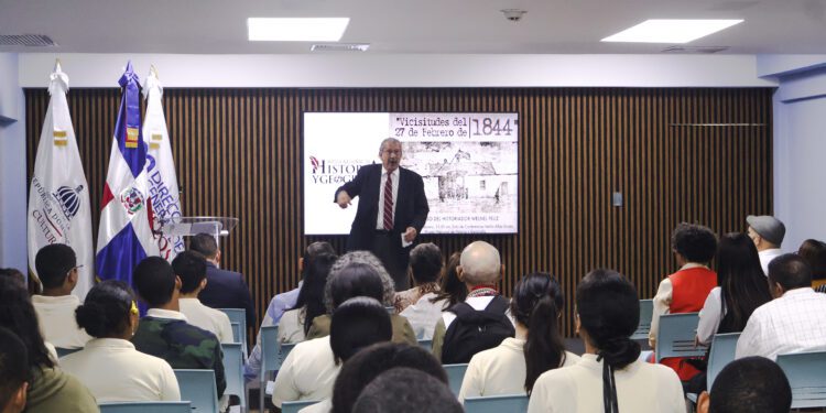 Exponen los desafíos de la Independencia dominicana en el MNHG