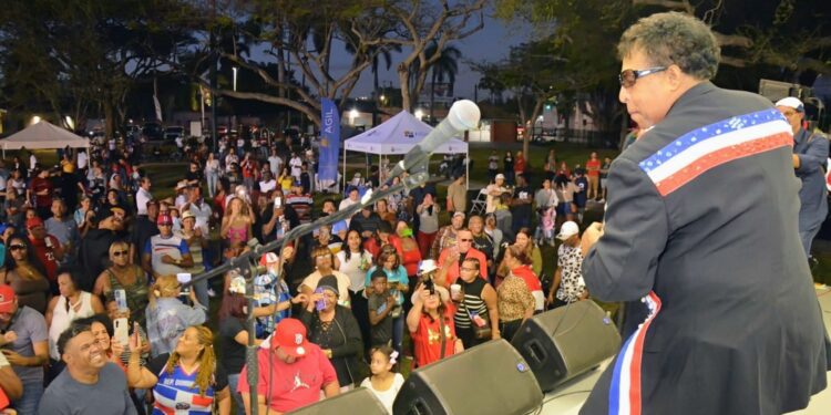 Miami se viste de tricolor en el 181 aniversario de la Independencia Dominicana