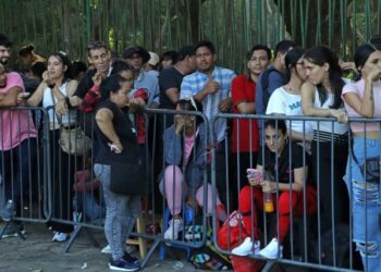 Persecución y miedo: inmigrantes evitan buscar atención médica en Puerto Rico