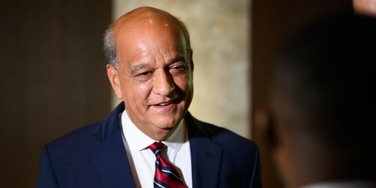 Crisis eléctrica en puerta: suplidores exigen pagos atrasados a las EDE