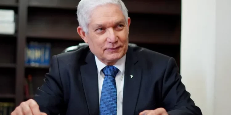 Tabaré Peña reclama a la LIDOM respetar a Francisco Puello Herrera