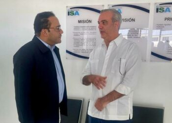 Presidente Abinader expresa compromiso con conectividad del sur profundo