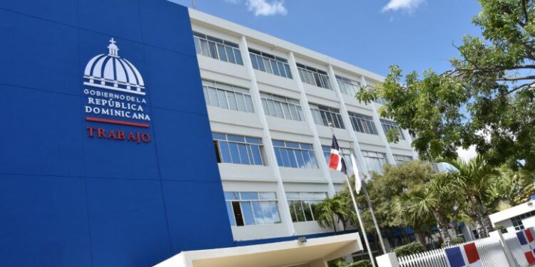 Ministerio llama a actualizar datos empresariales para evitar sanciones laborales