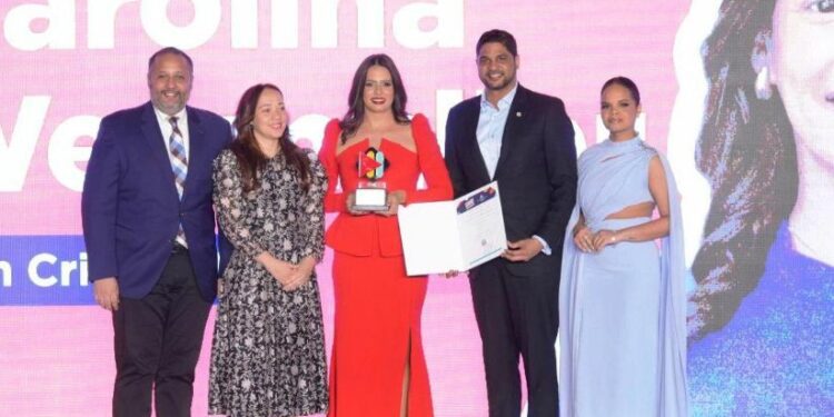 PLD celebra Carolina Wegmuller Premio Nacional de la Juventud