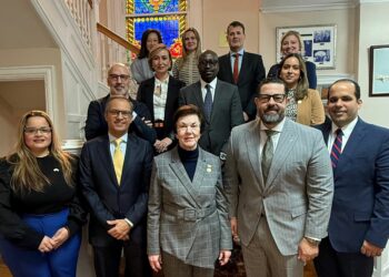 RD impulsa el nearshoring farmacéutico en Dominicans on the Hill